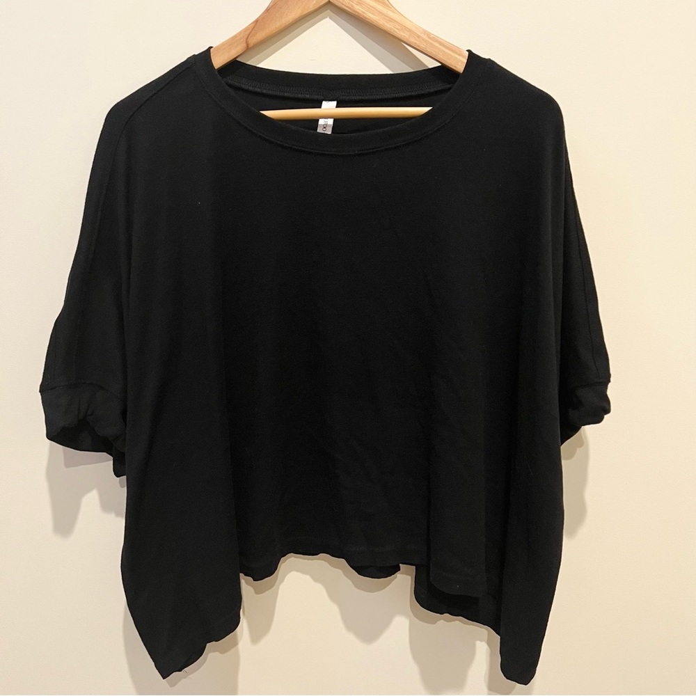 Black tshirt batwing sleeves